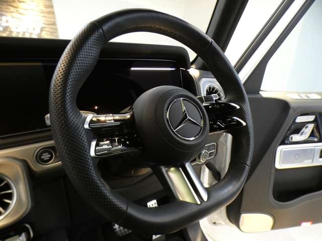 Mercedes-Benz G-Class 9