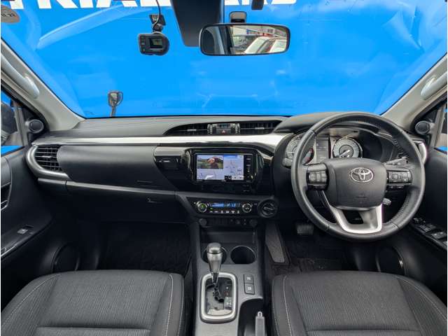 Toyota Hilux 5