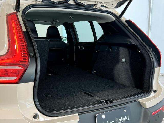 Volvo XC40 11