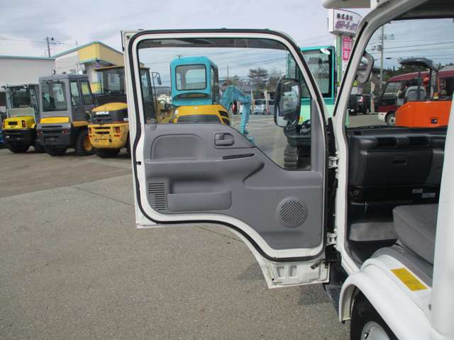 Isuzu Elf 11