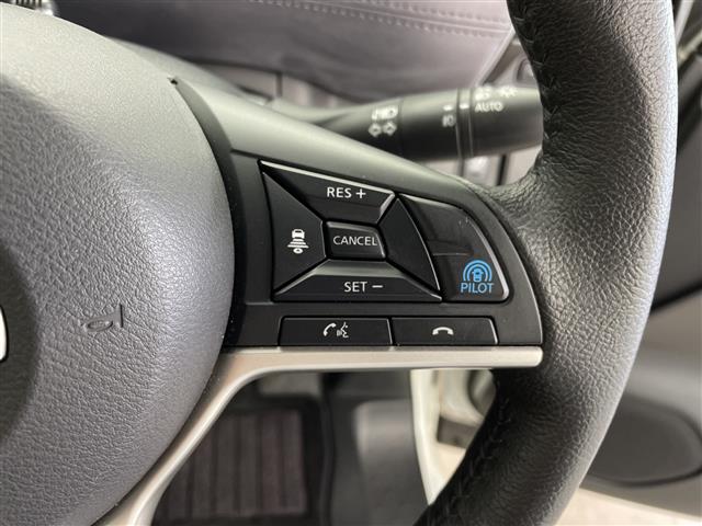 Nissan Serena 11