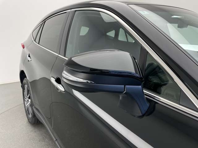 Toyota Harrier 4