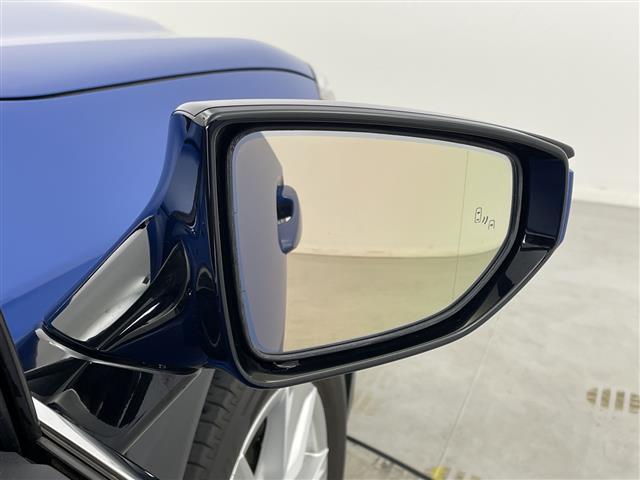 Lexus UX 11