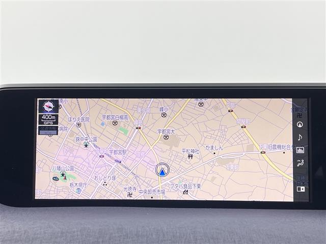 Lexus UX 5