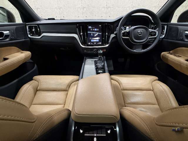 Volvo V60 Cross Country 7