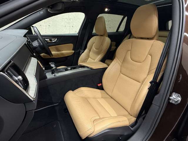 Volvo V60 Cross Country 8