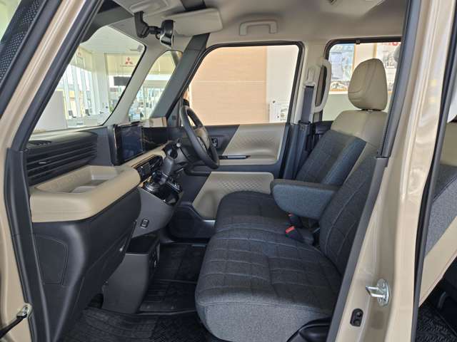 Mitsubishi Delica Mini 6