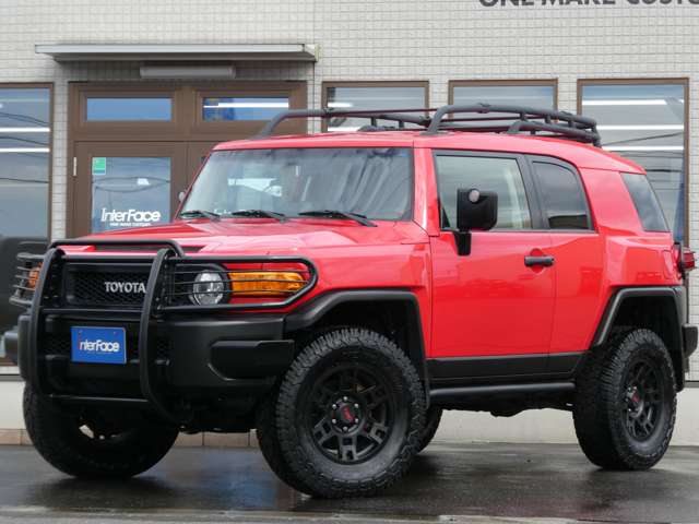 Toyota FJ Cruiser 2
