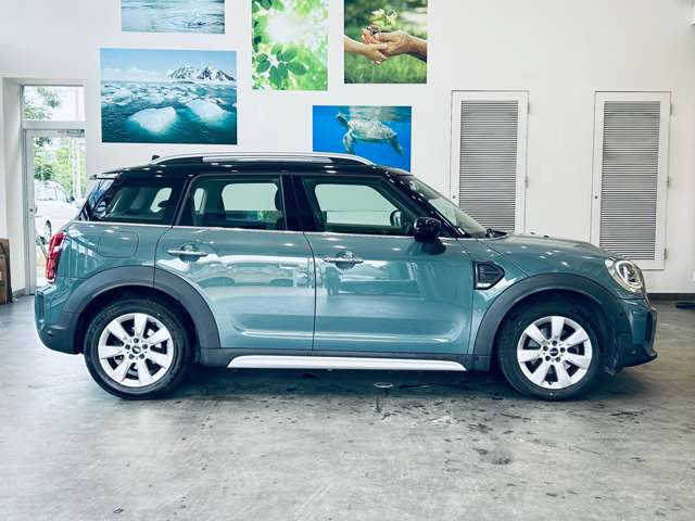 MINI Crossover 9