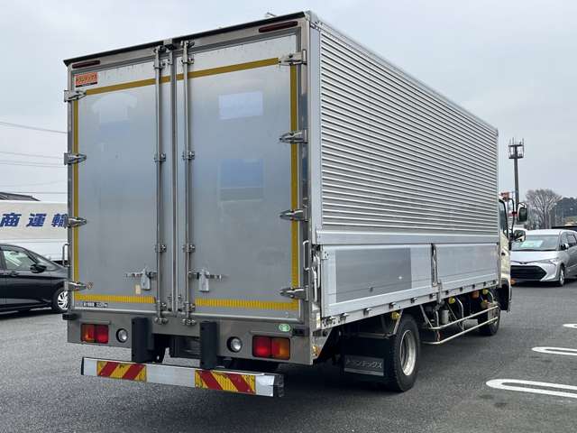 Hino Ranger 8