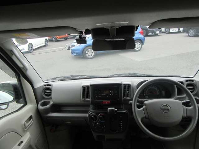 Nissan NV100 Clipper 4