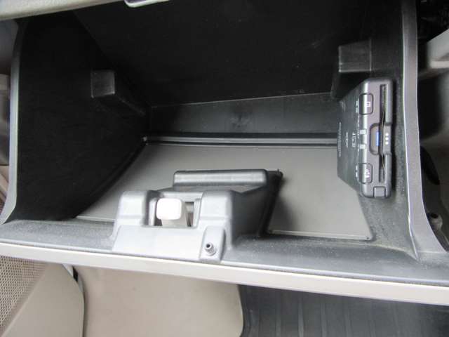 Nissan NV100 Clipper 6