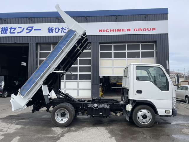 Isuzu Elf 9