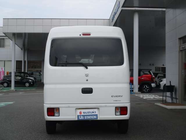 Suzuki Every 12