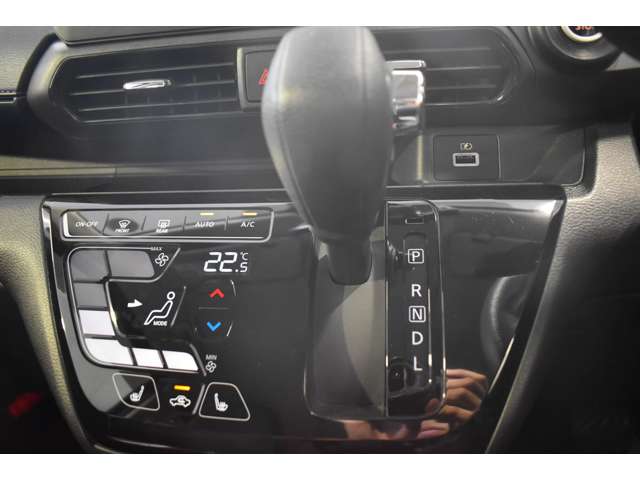 Mitsubishi eK X 11