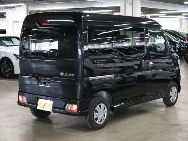 Daihatsu Atrai 7