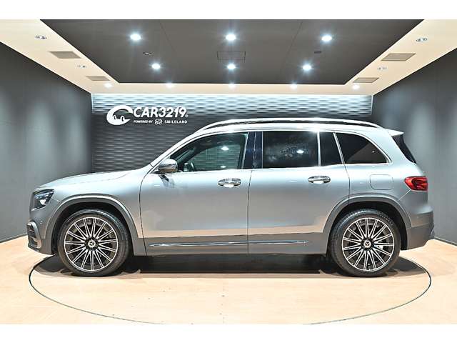Mercedes-Benz GLB 11