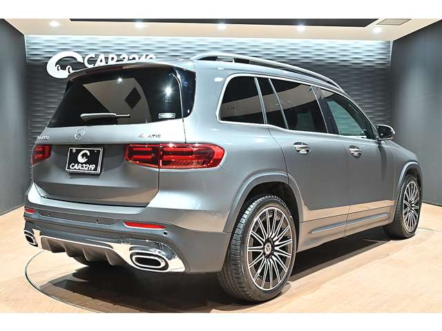 Mercedes-Benz GLB 5