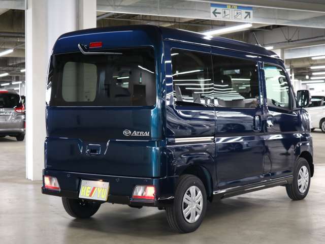 Daihatsu Atrai 6