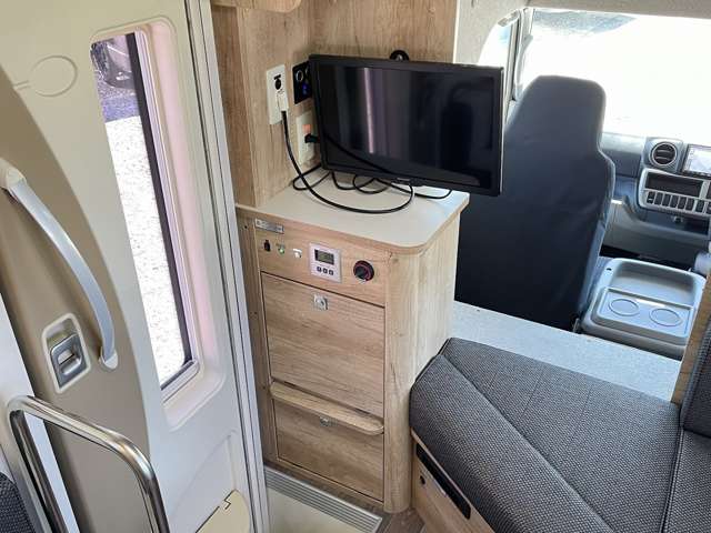 Toyota Camroad 12