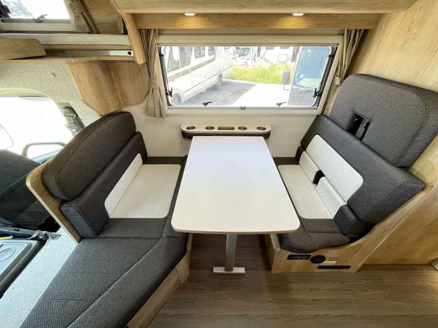 Toyota Camroad 4