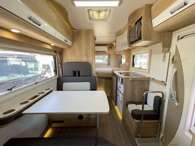 Toyota Camroad 5