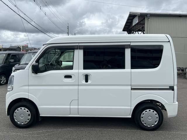 Nissan NV100 Clipper 11