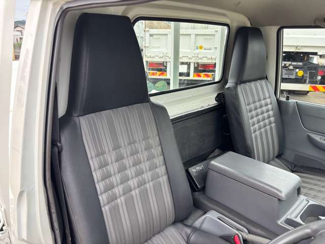 Mazda Bongo Truck 11