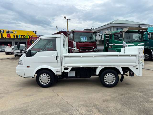 Mazda Bongo Truck 4