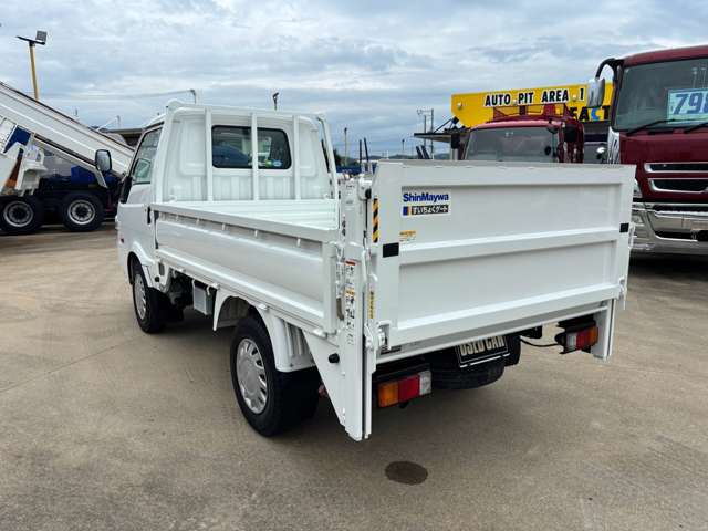 Mazda Bongo Truck 7