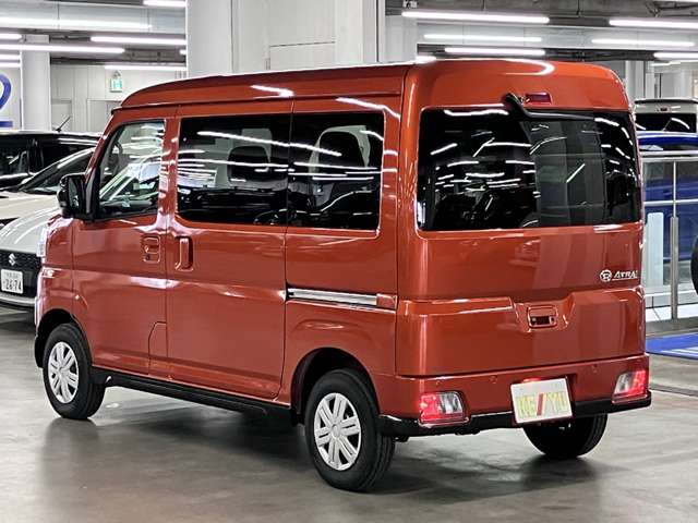 Daihatsu Atrai 11