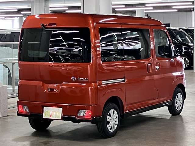 Daihatsu Atrai 6