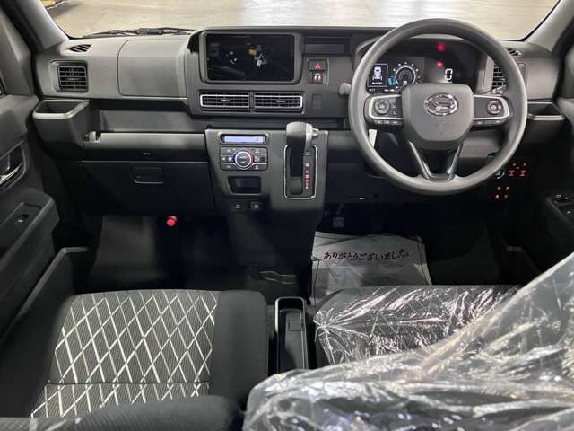 Daihatsu Atrai 7