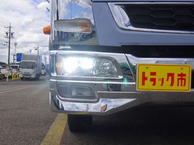 Mitsubishi Fuso Fighter 5