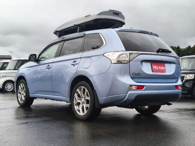 Mitsubishi Outlander PHEV 11