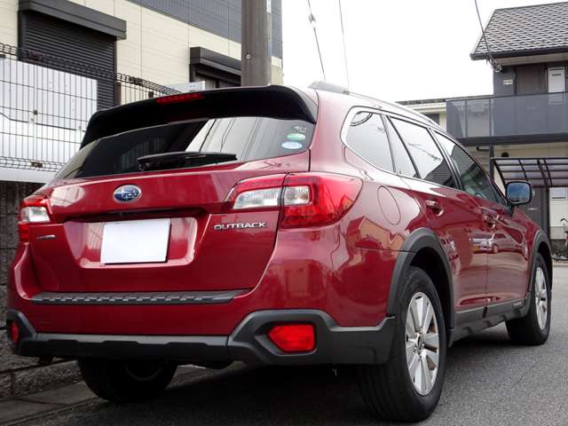 Subaru Legacy Outback 6