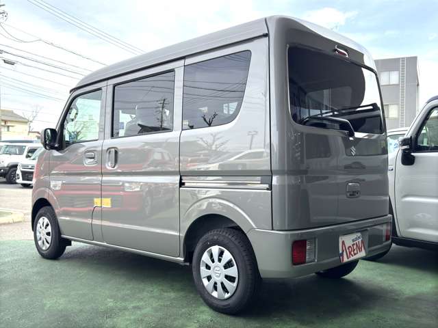 Suzuki Every 8