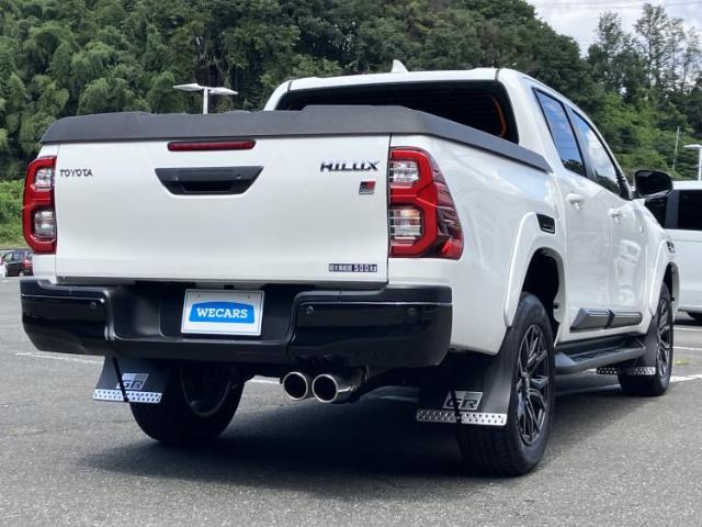 Toyota Hilux 6