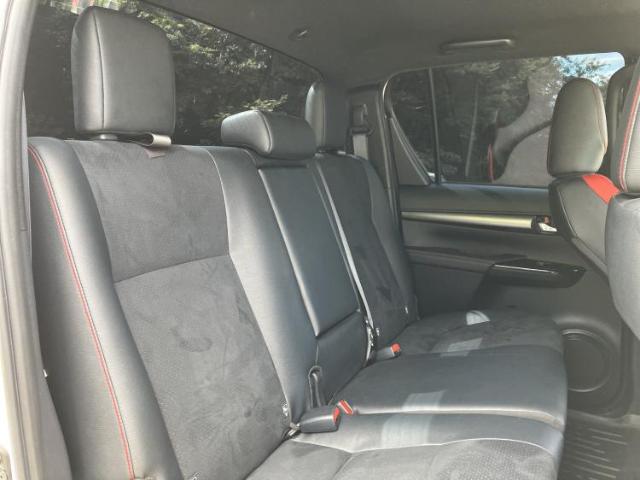 Toyota Hilux 7