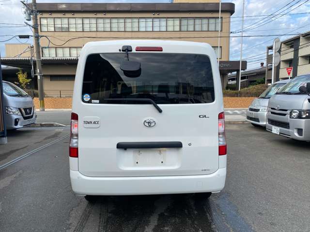 Toyota Town Ace Van 7