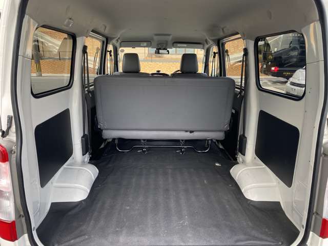Toyota Town Ace Van 8