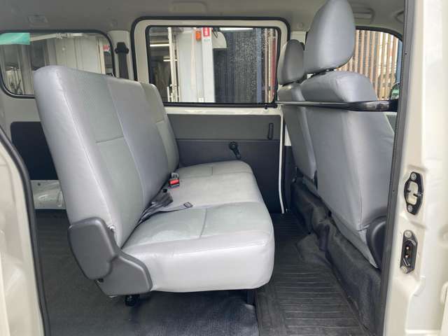 Toyota Town Ace Van 10