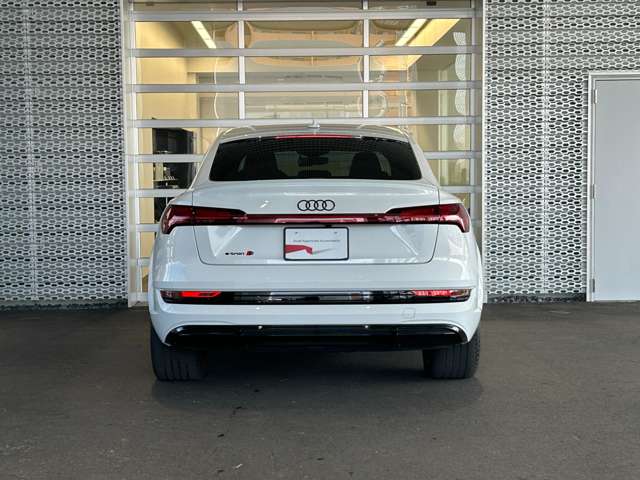 Audi e-tron S Sportback 5