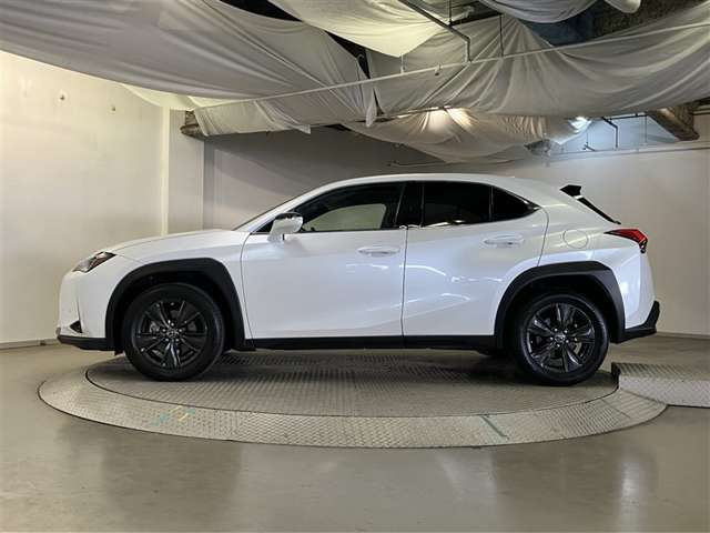 Lexus UX 4