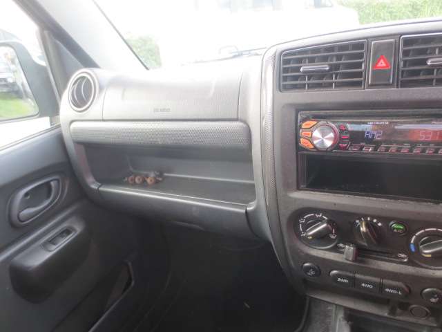 Suzuki Jimny 6