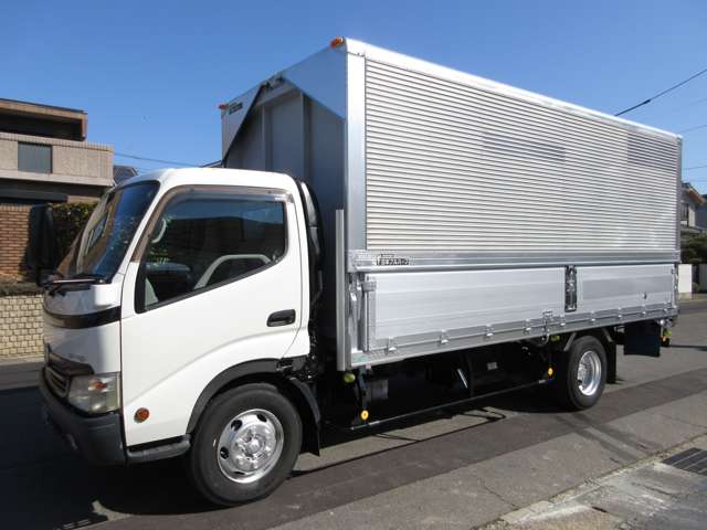 Hino Dutro 5