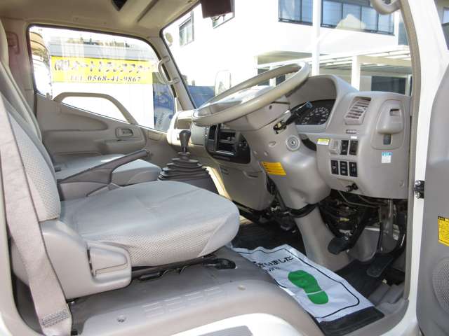 Hino Dutro 10