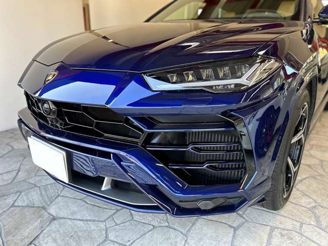Lamborghini ウルス 5