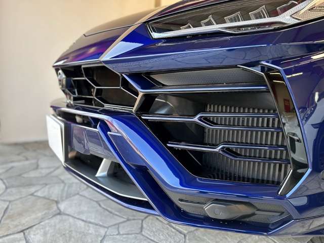 Lamborghini ウルス 6