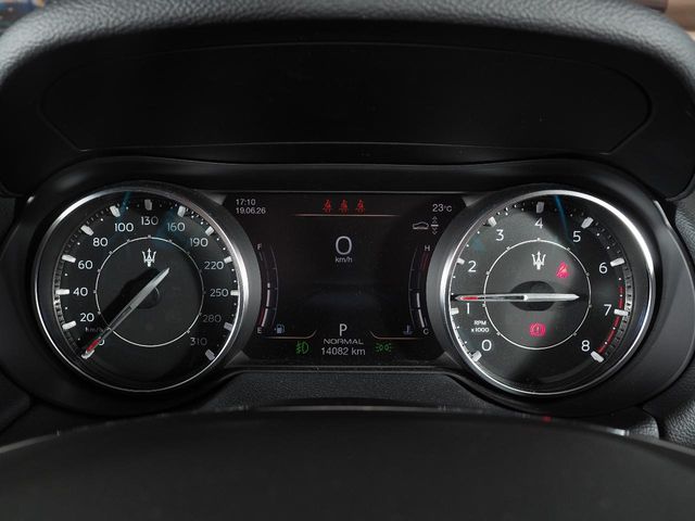 Maserati Levante 11